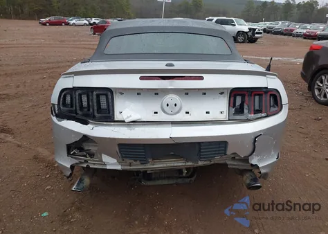 2013 Ford Mustang V6 Premium z USA, uszkodzony, nr VIN 1ZVBP8EM5D5264836